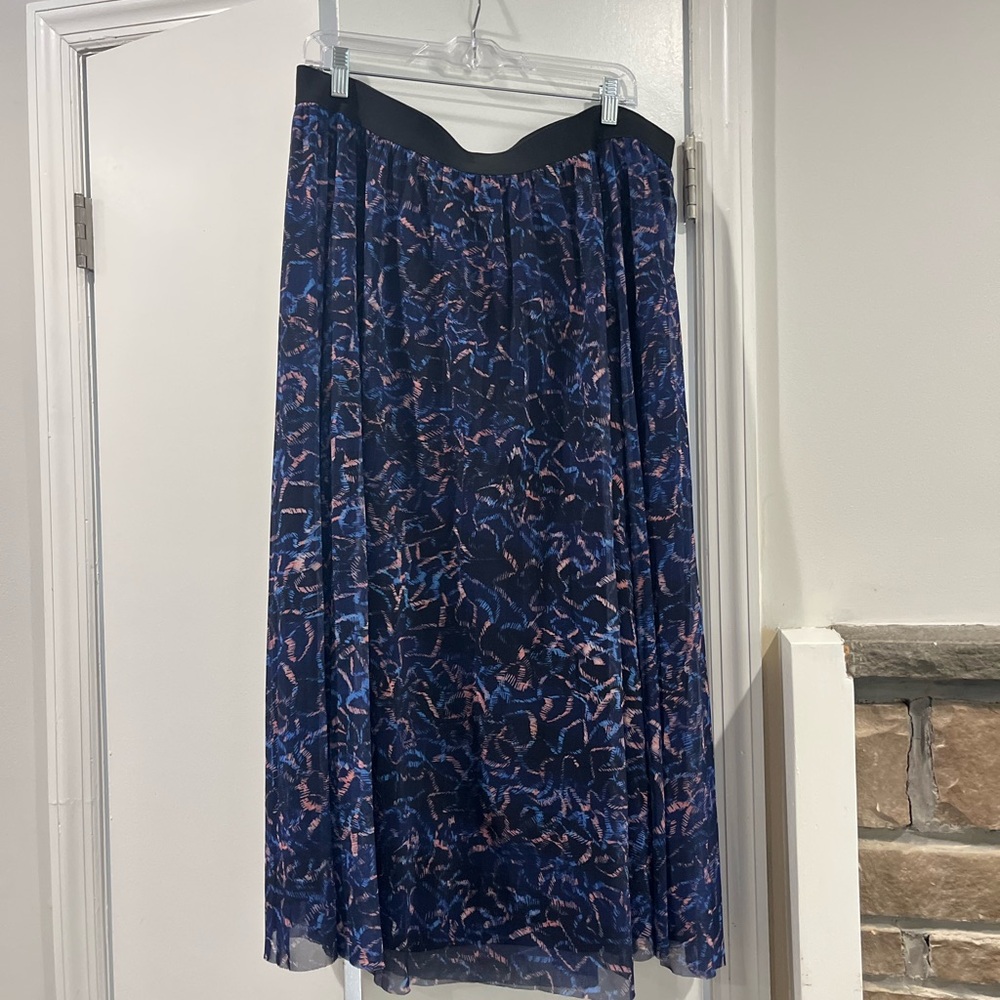 Elegant Women's Skirt